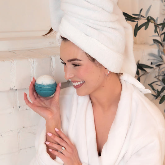 Tahitian Vanilla Therapy Bath Bomb (Sensual Bubble Bath)